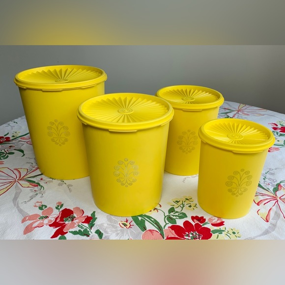 Tupperware Kitchen Vintage Tupperware 4 Canister Set 4 Lids Bright